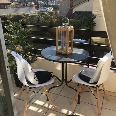 Proche De La Mer 2 Adultes Et 2 Enfants Appartement Houlgate Buitenkant foto