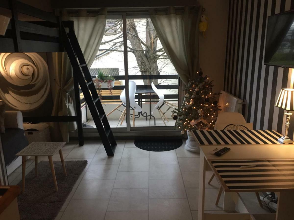 Proche De La Mer 2 Adultes Et 2 Enfants Appartement Houlgate Buitenkant foto