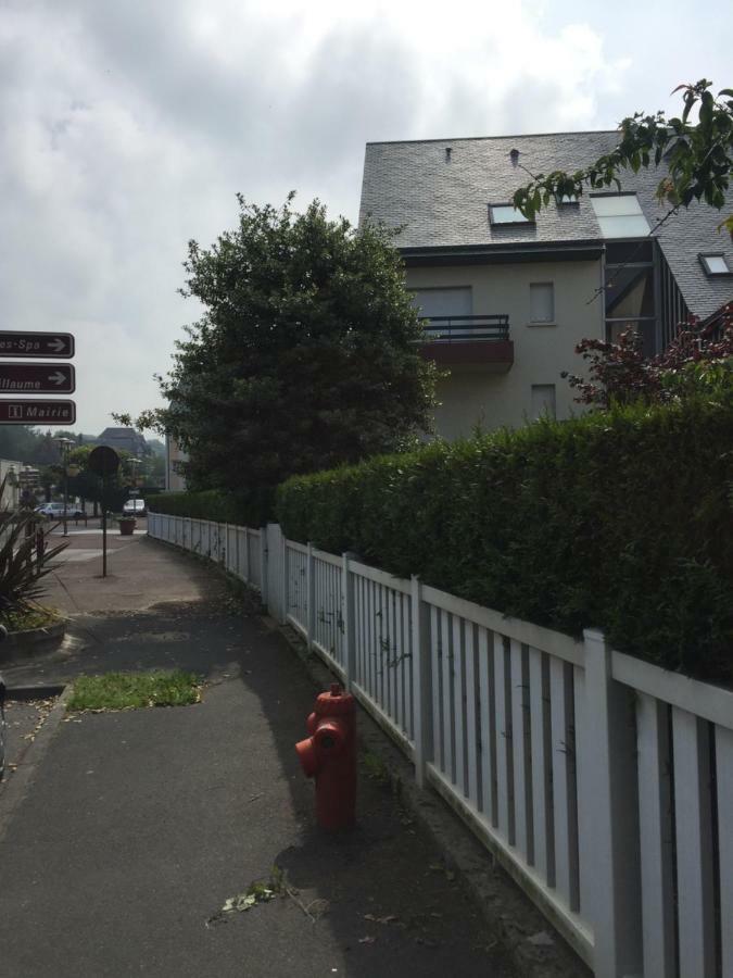 Proche De La Mer 2 Adultes Et 2 Enfants Appartement Houlgate Buitenkant foto