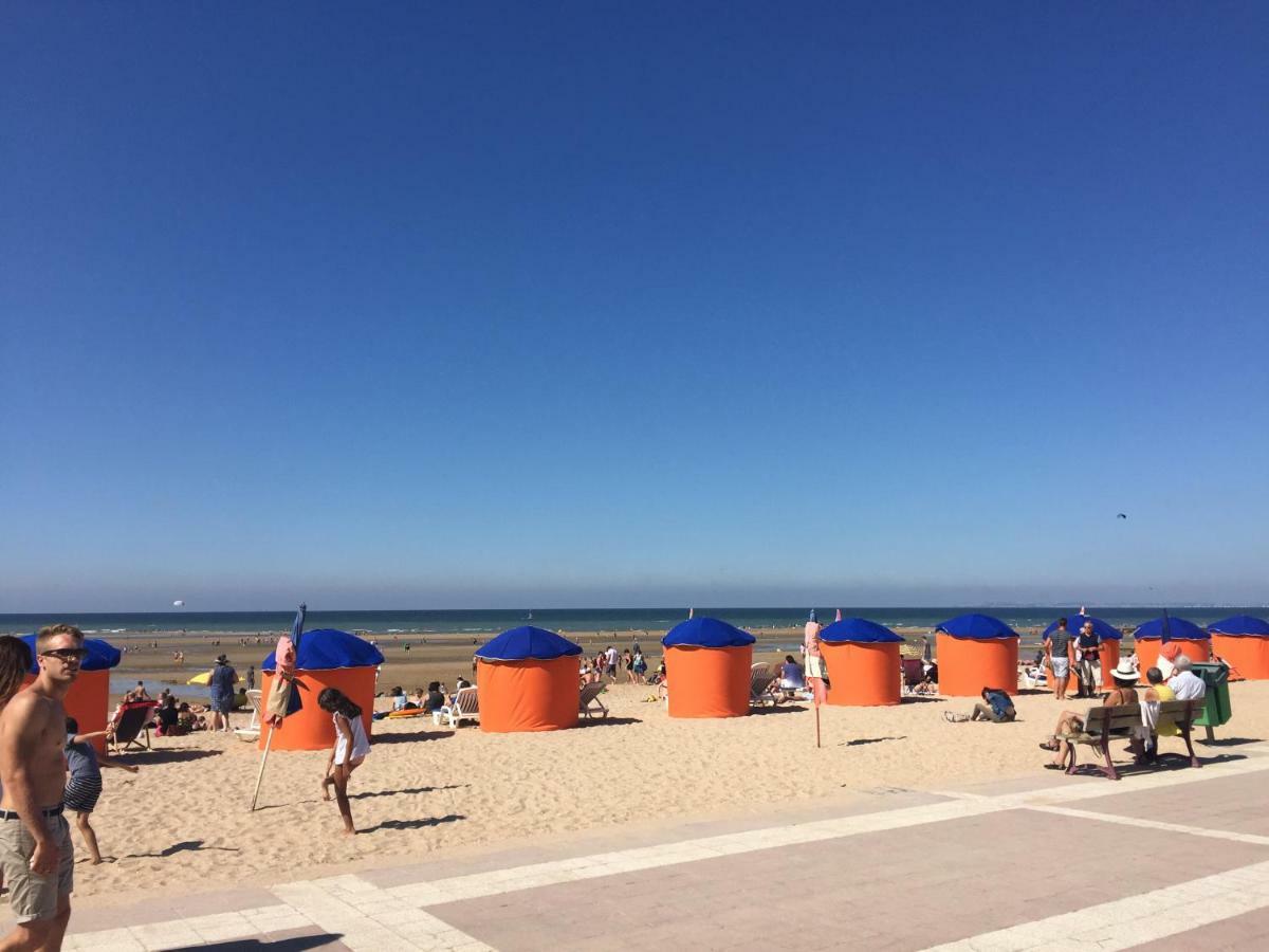 Proche De La Mer 2 Adultes Et 2 Enfants Appartement Houlgate Buitenkant foto