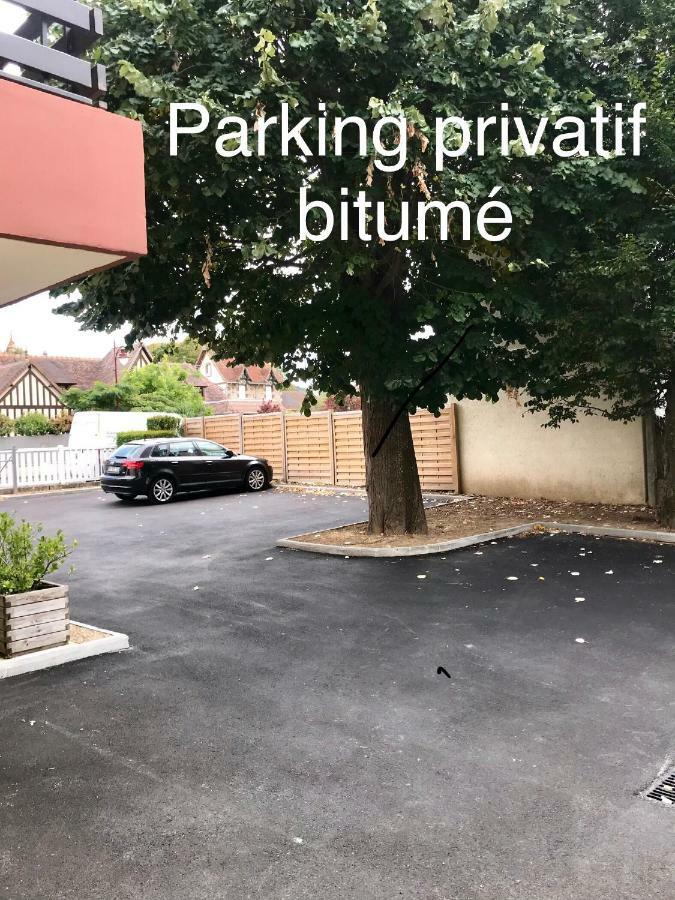 Proche De La Mer 2 Adultes Et 2 Enfants Appartement Houlgate Buitenkant foto